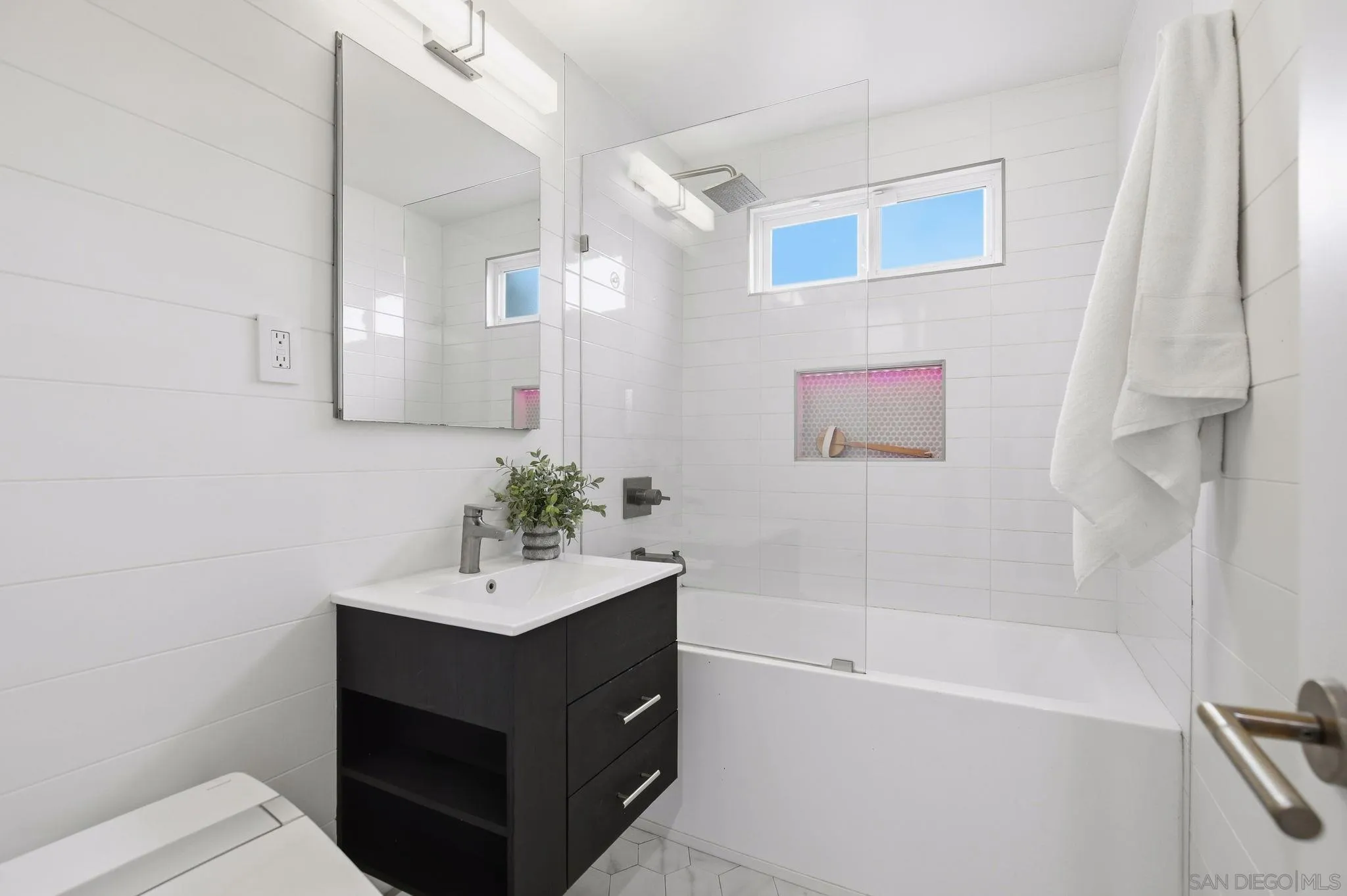 3932 9th Ave Unit 5