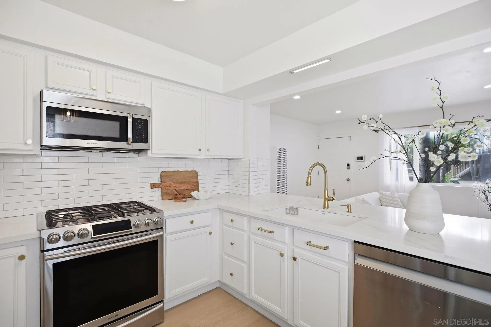 3932 9th Ave Unit 5