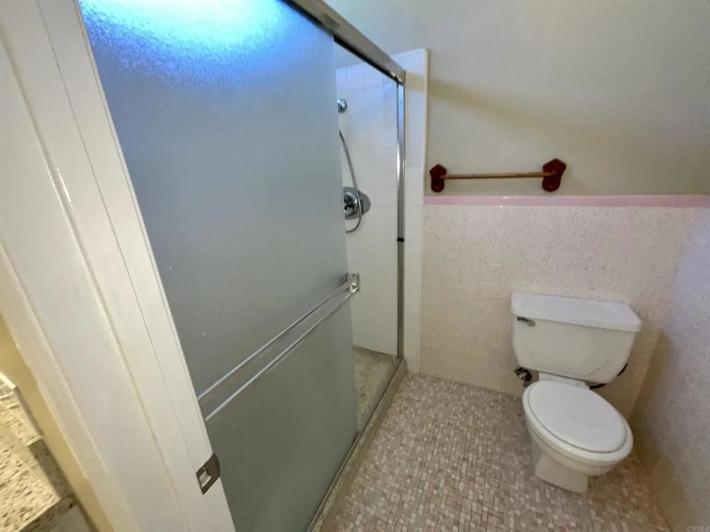 3128 Governor Drive