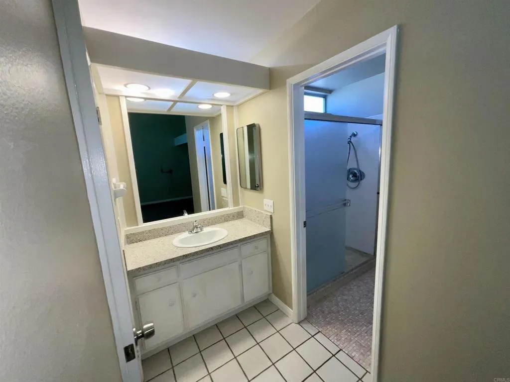 3128 Governor Drive