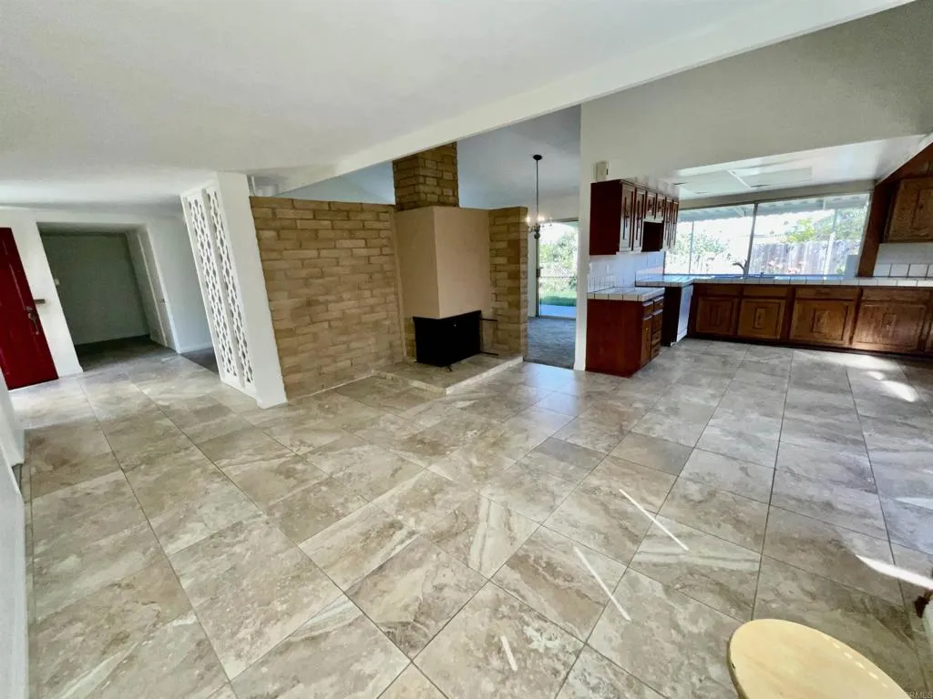 3128 Governor Drive