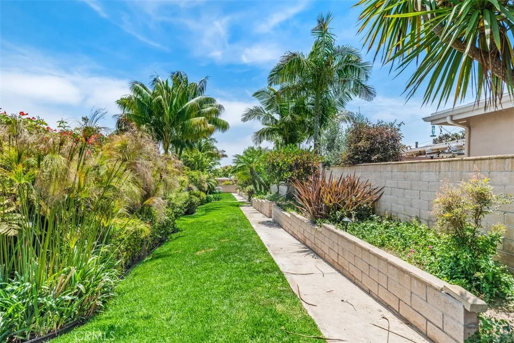33926 La Serena Drive Unit 7