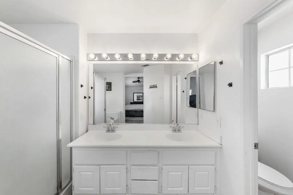 25134 Calle Entradero