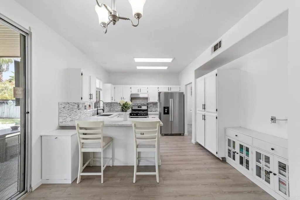 25134 Calle Entradero