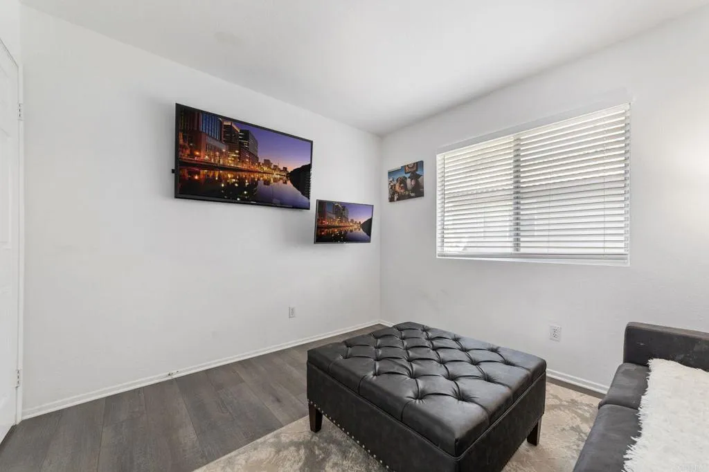 25134 Calle Entradero