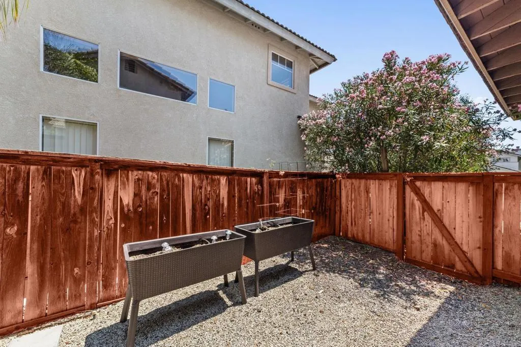 25134 Calle Entradero