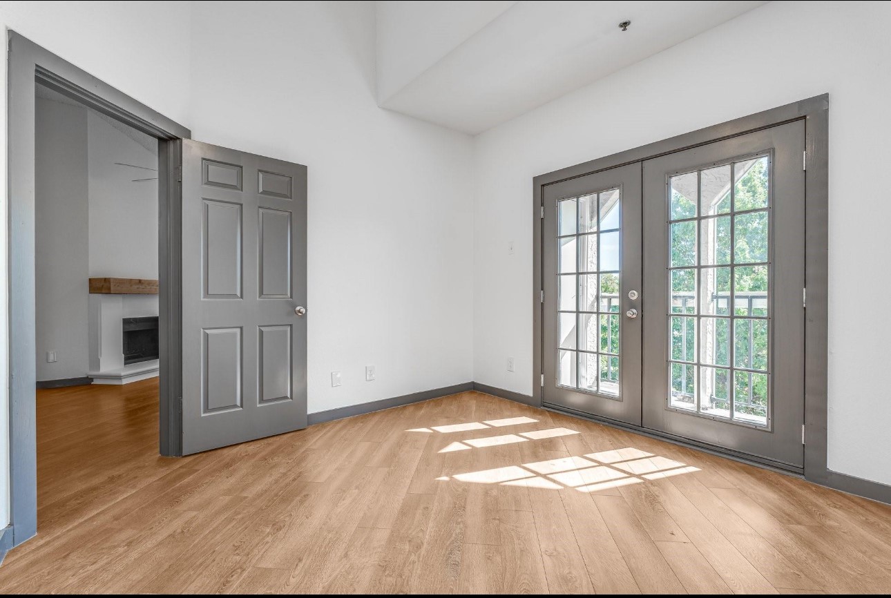 4800 W Lovers Lane 315