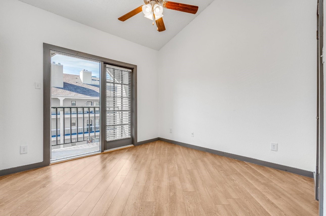 4800 W Lovers Lane 315