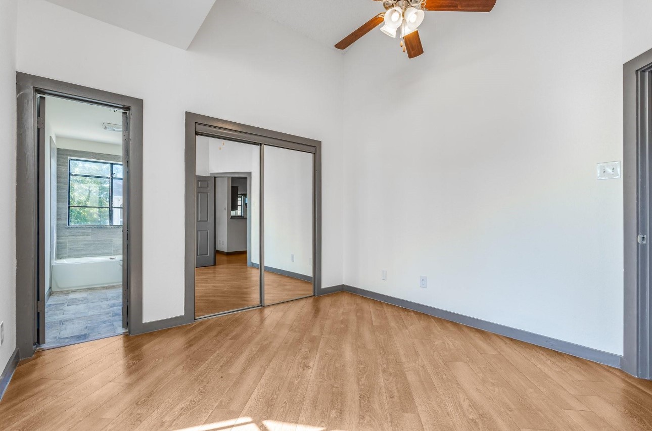 4800 W Lovers Lane 315