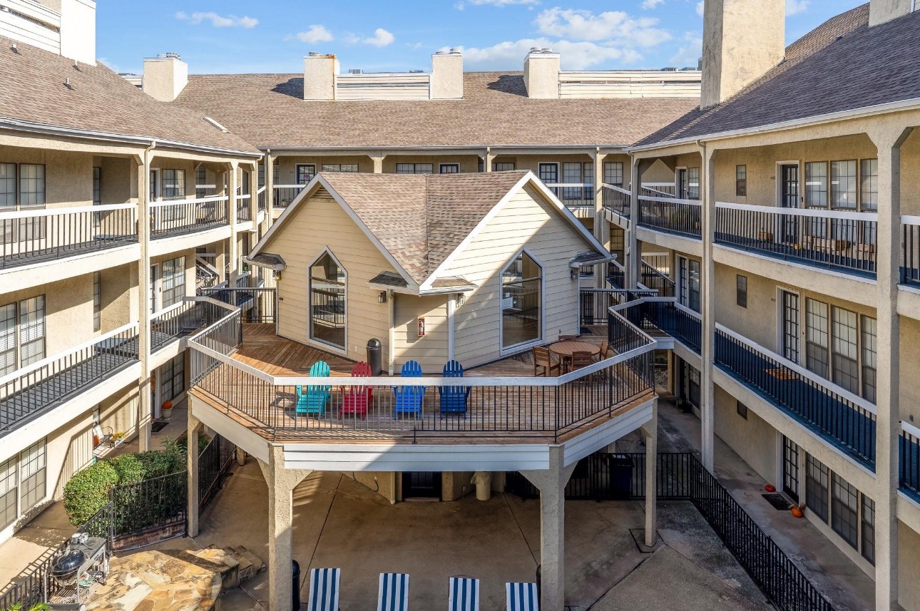 4800 W Lovers Lane 315