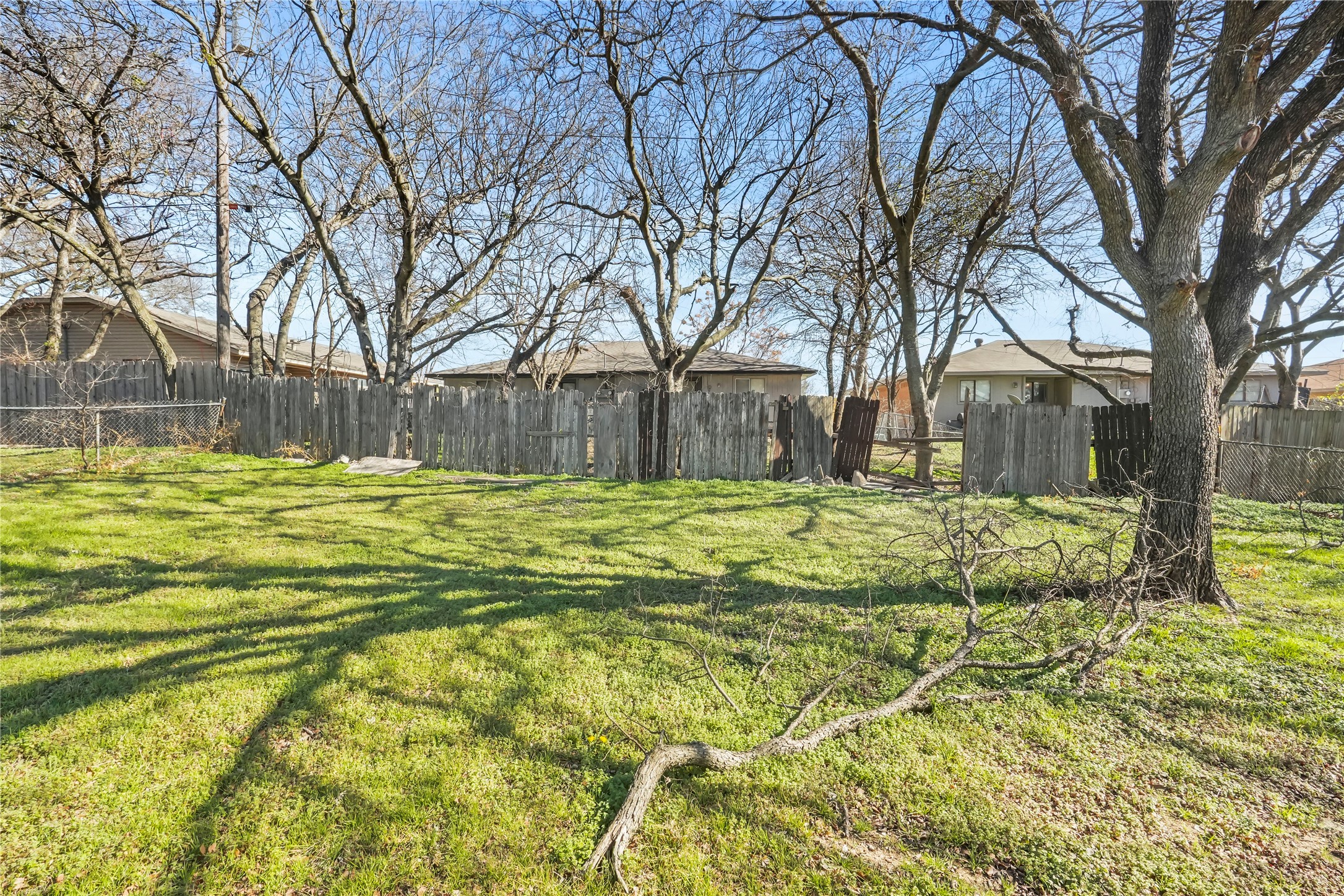 1109 Neptune Drive