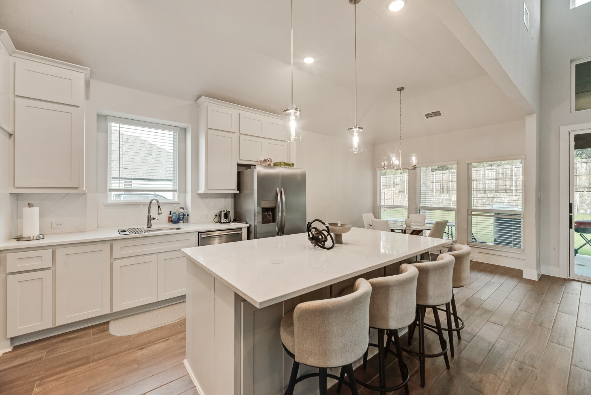 1112 E Hidden Lakes Drive