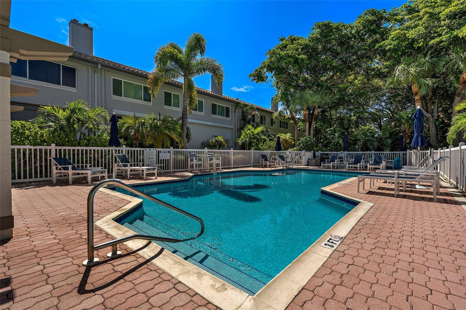 903 PINELLAS BAYWAY S #207