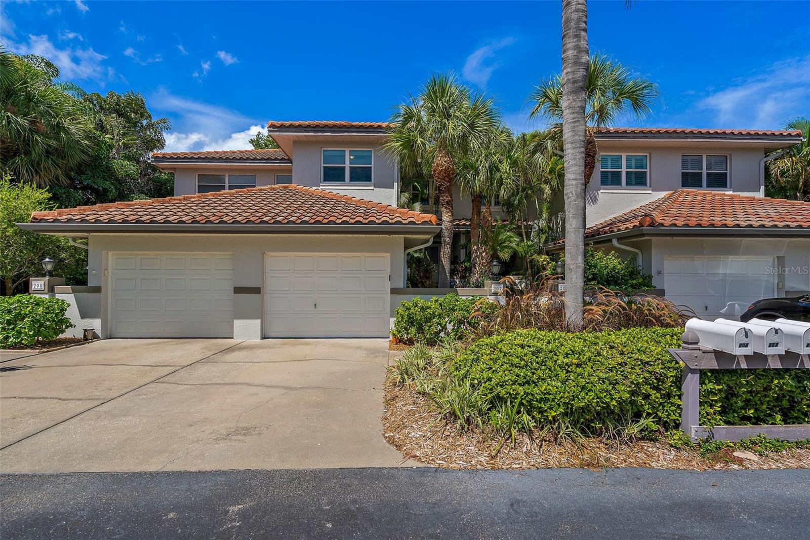 903 PINELLAS BAYWAY S #207