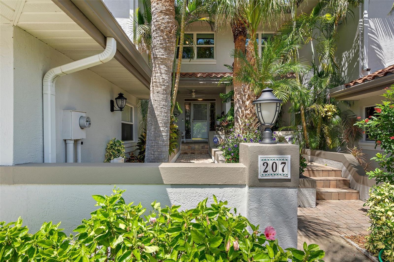 903 PINELLAS BAYWAY S #207