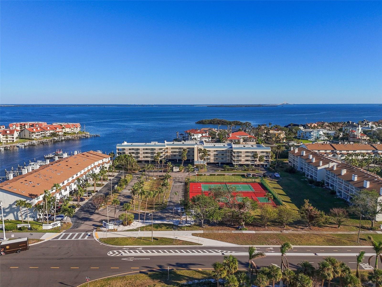 363 PINELLAS BAYWAY S #33