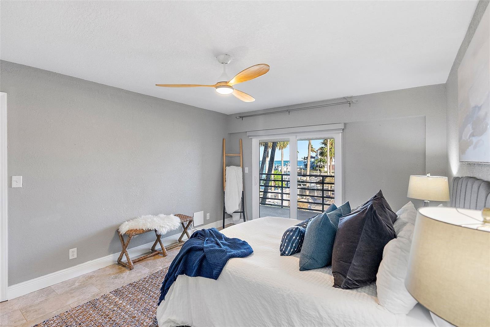 363 PINELLAS BAYWAY S #33