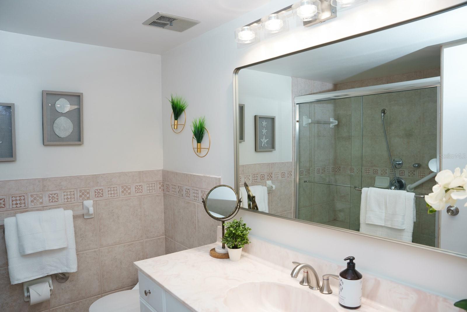 370 PINELLAS BAYWAY S #E