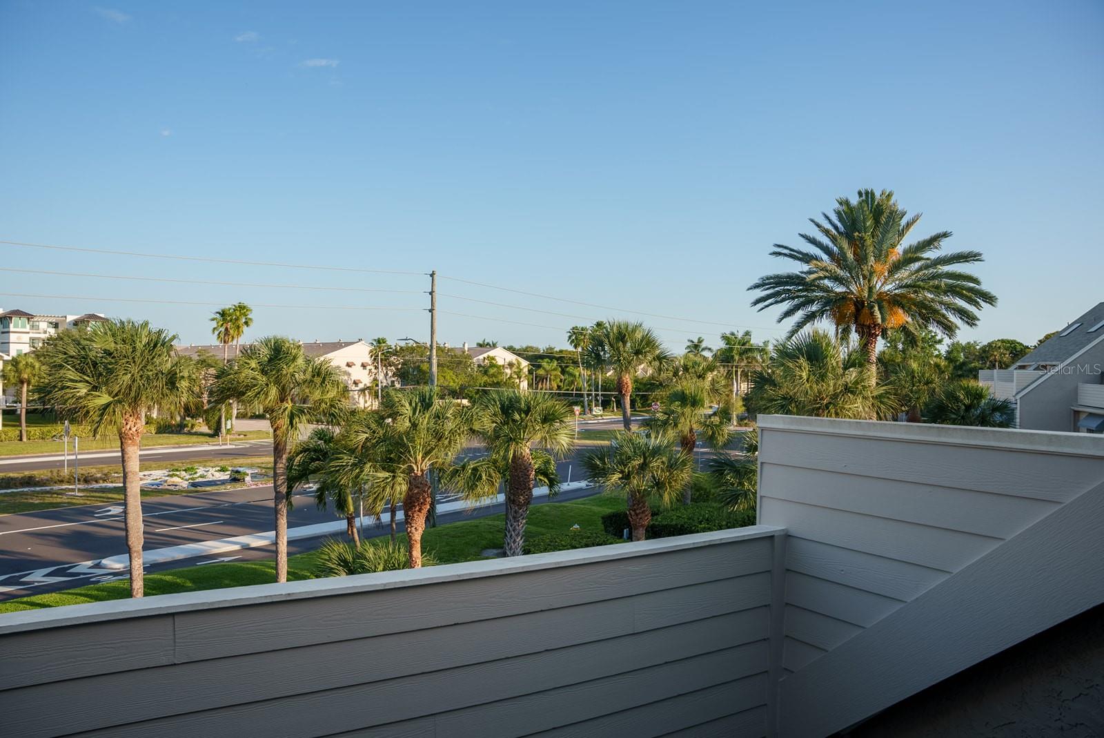 370 PINELLAS BAYWAY S #E