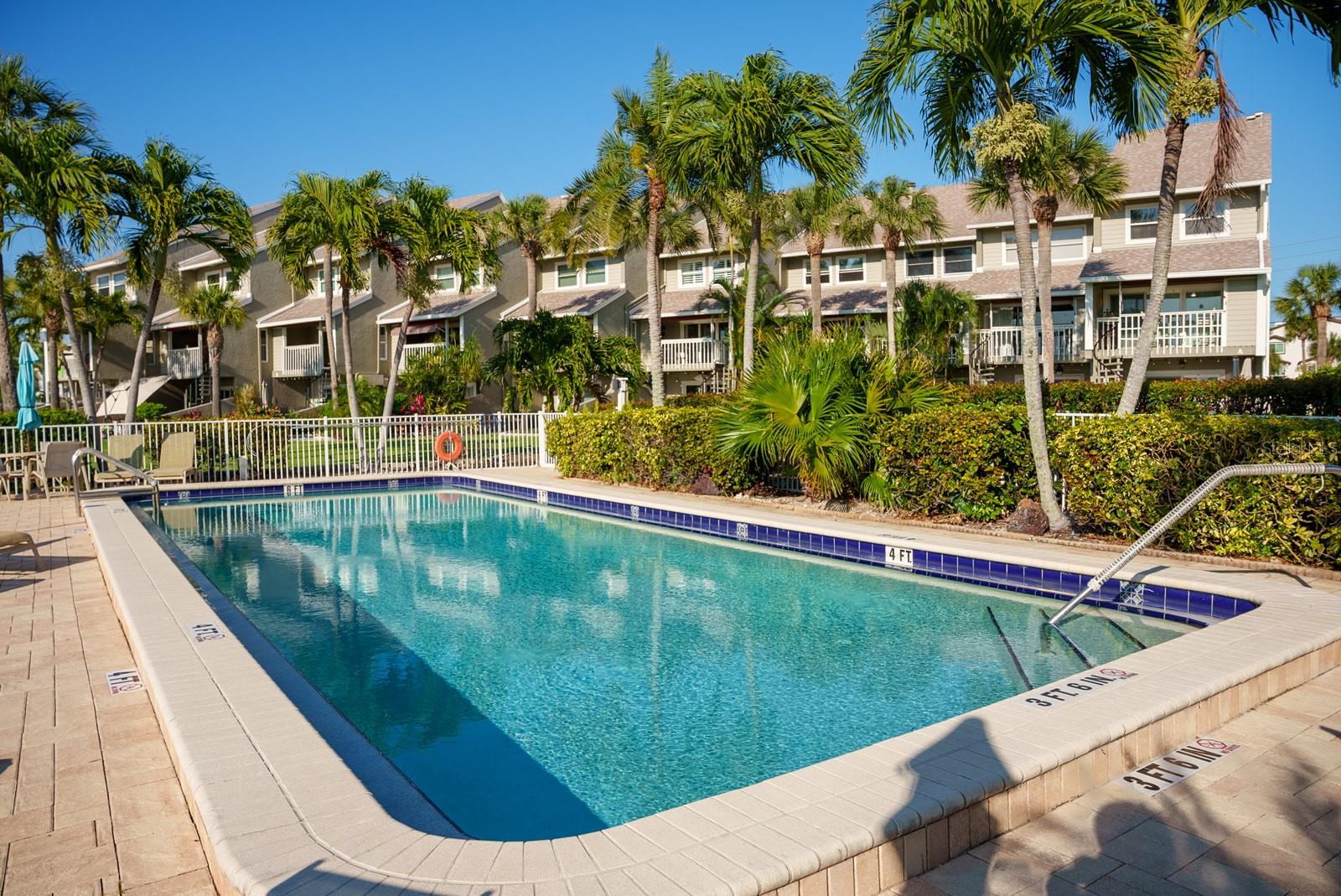 370 PINELLAS BAYWAY S #E