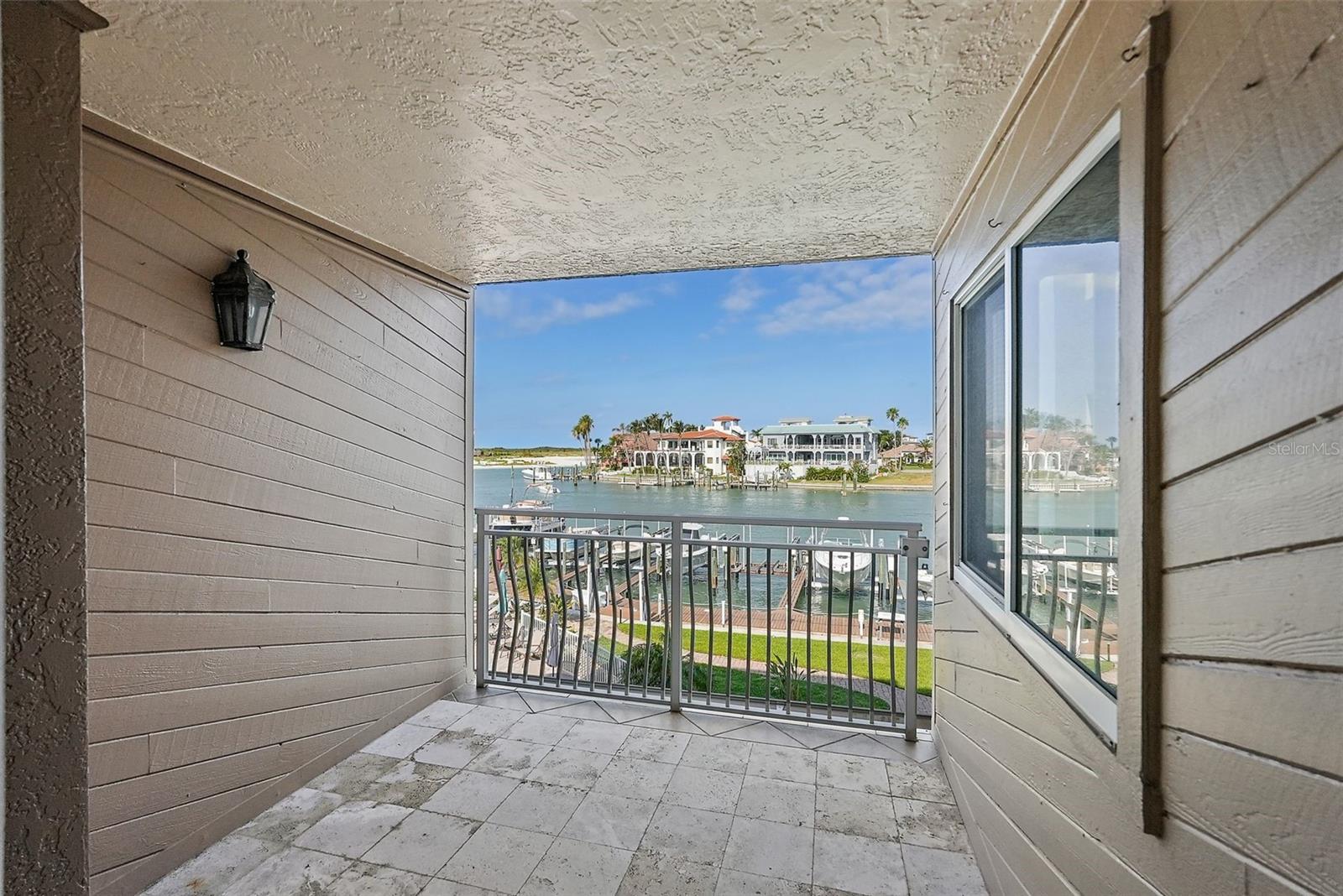 936 PINELLAS BAYWAY S #T-5