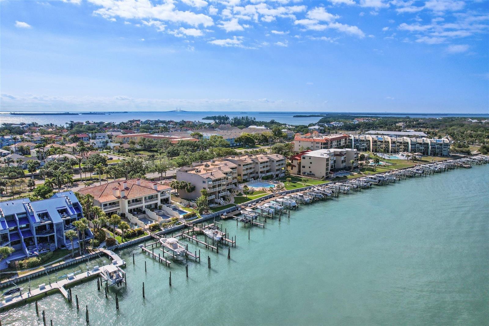 936 PINELLAS BAYWAY S #T-5
