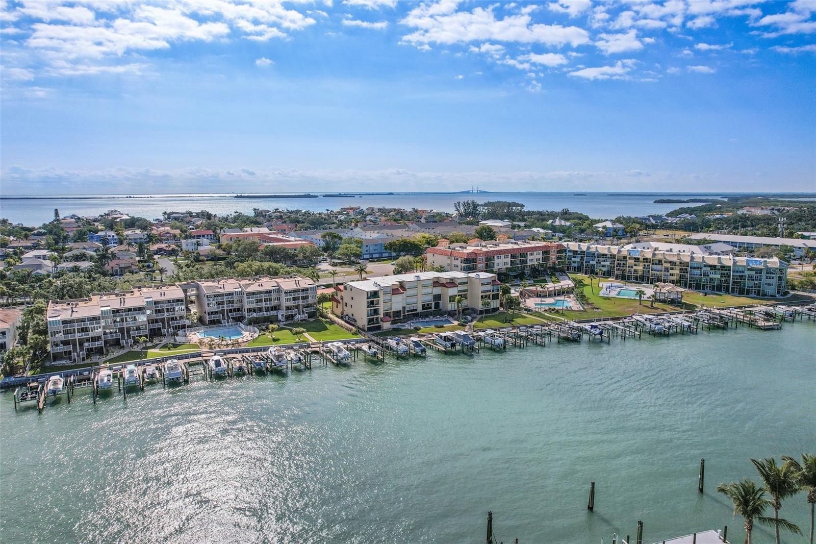 936 PINELLAS BAYWAY S #T-5