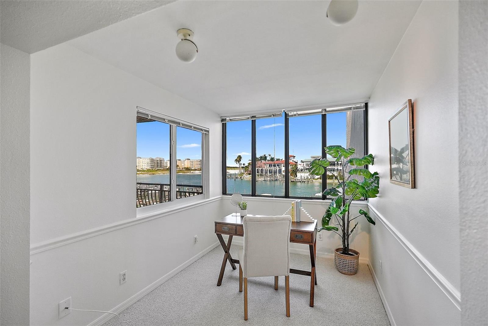 936 PINELLAS BAYWAY S #T-5