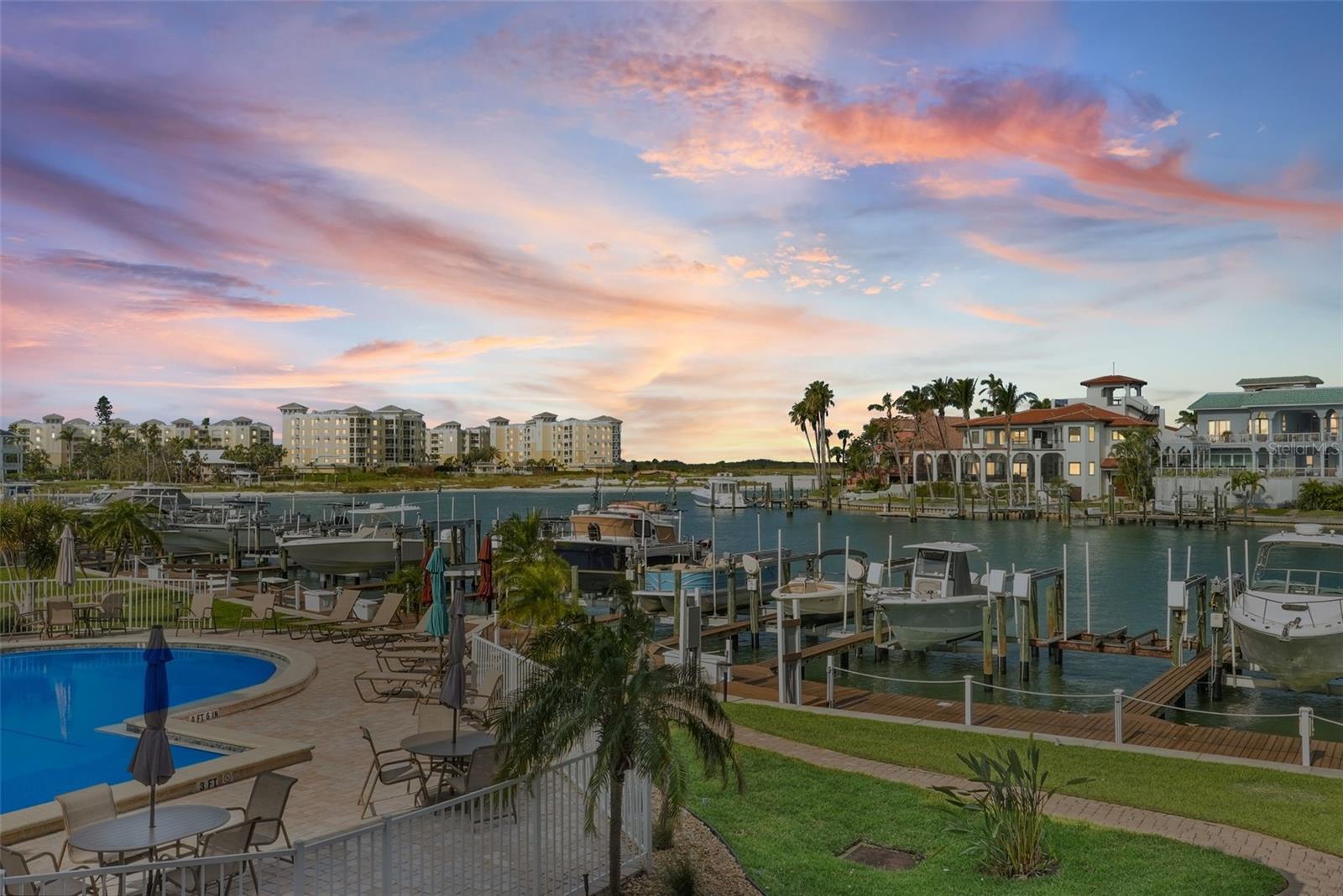 936 PINELLAS BAYWAY S #T-5