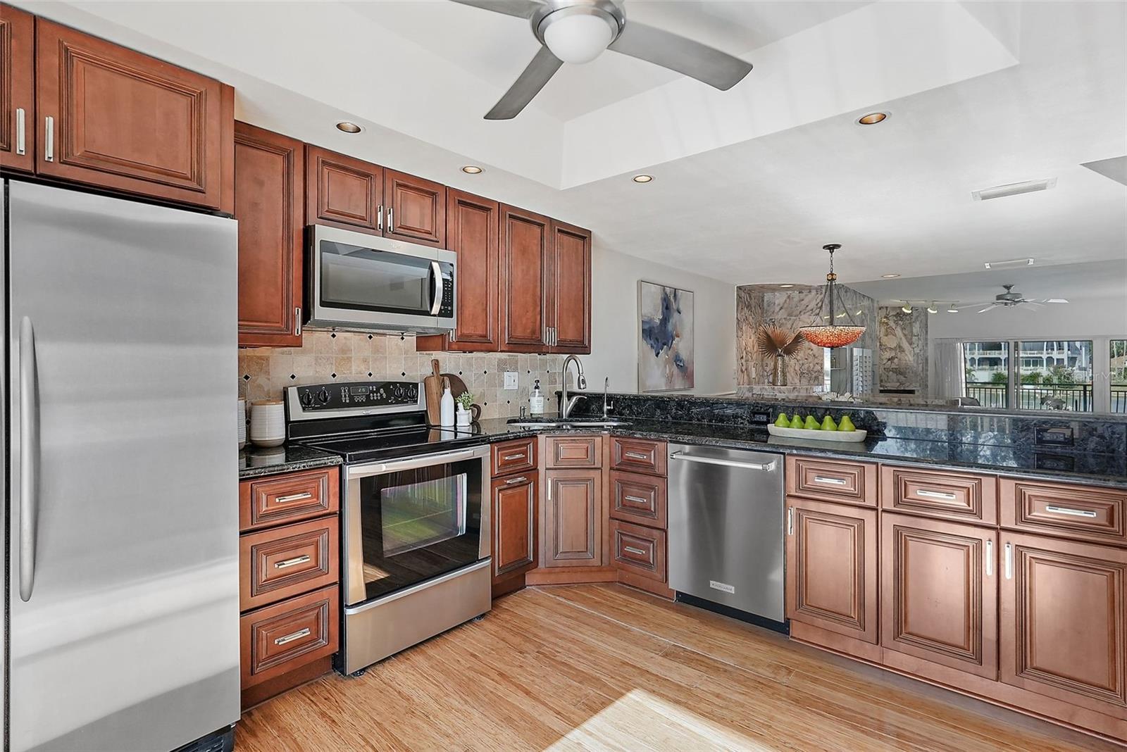 936 PINELLAS BAYWAY S #T-5