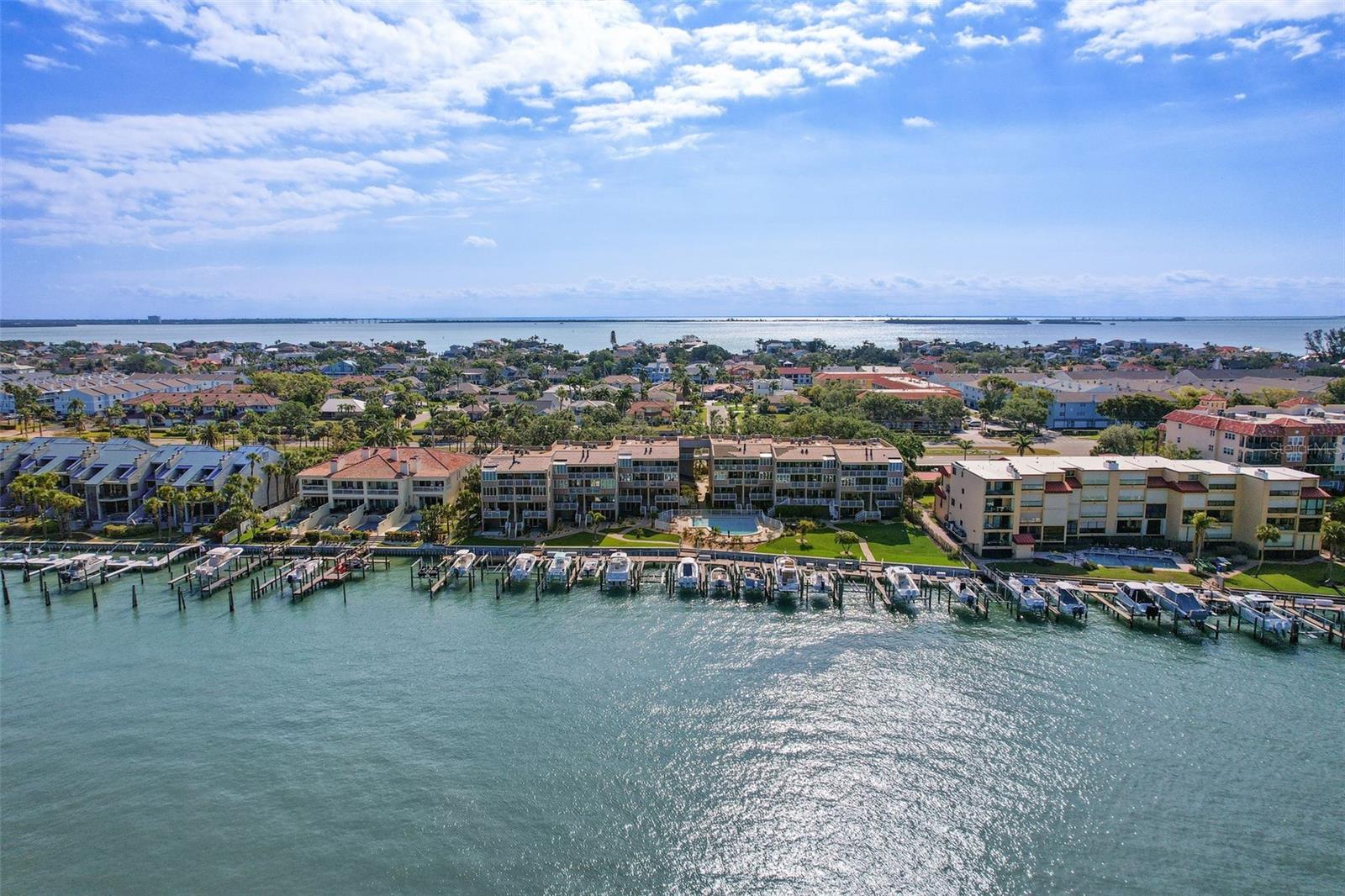 936 PINELLAS BAYWAY S #T-5