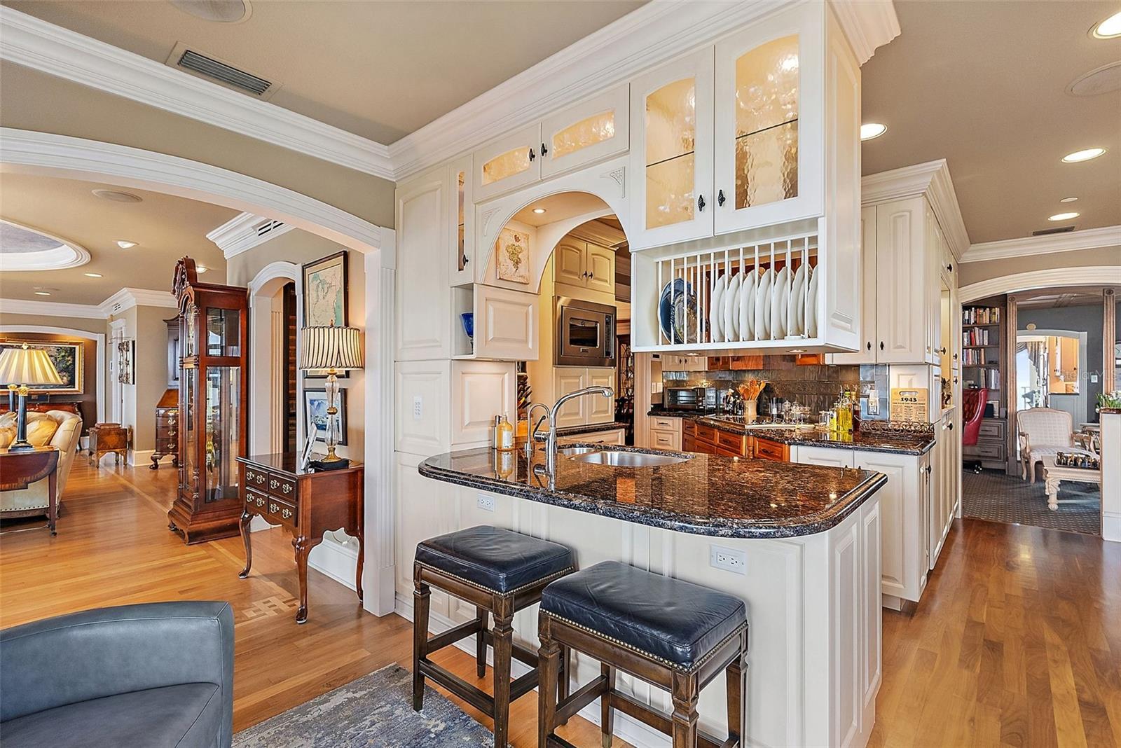 100 BEACH DR NE #1902