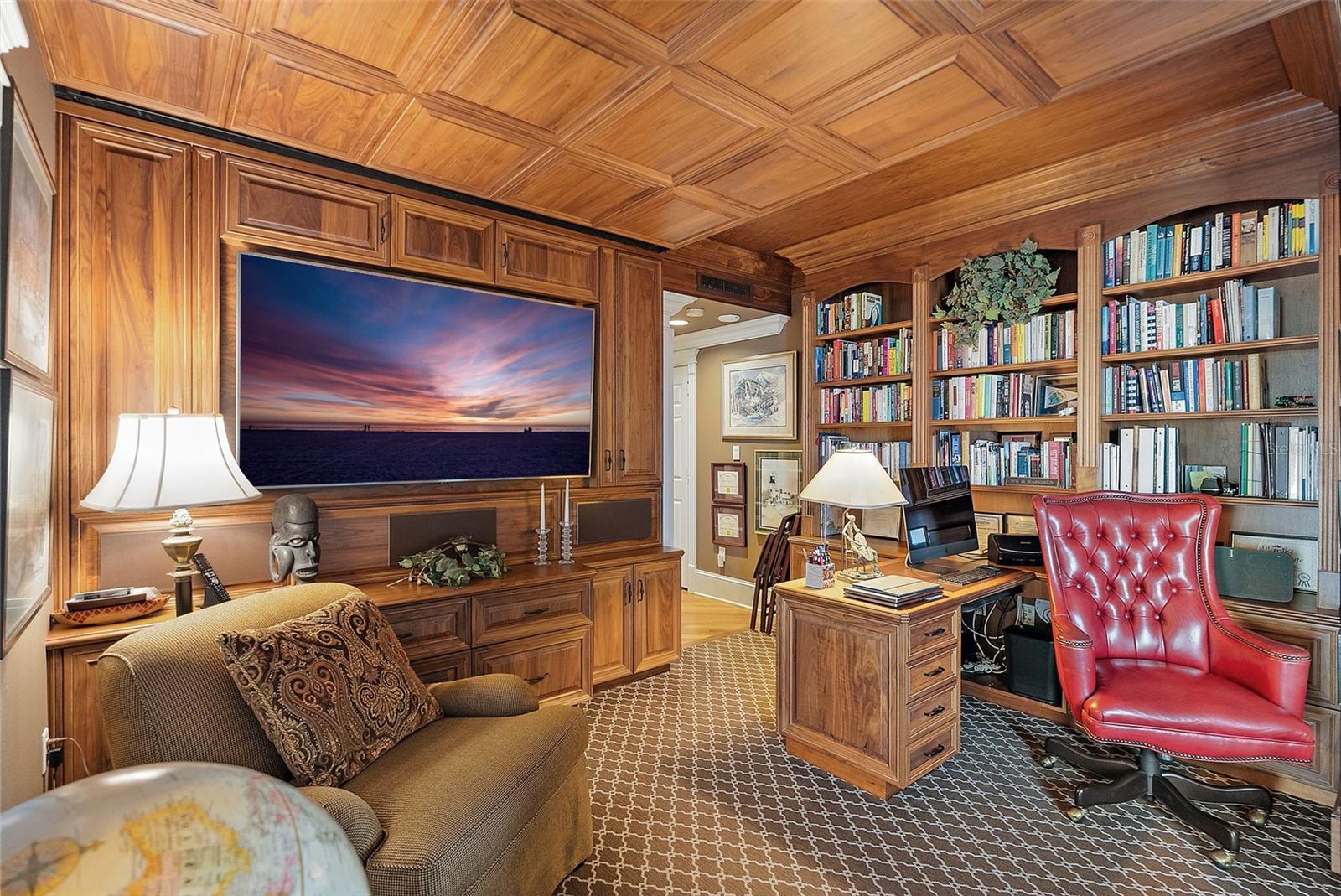 100 BEACH DR NE #1902