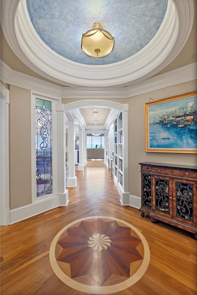 100 BEACH DR NE #1902