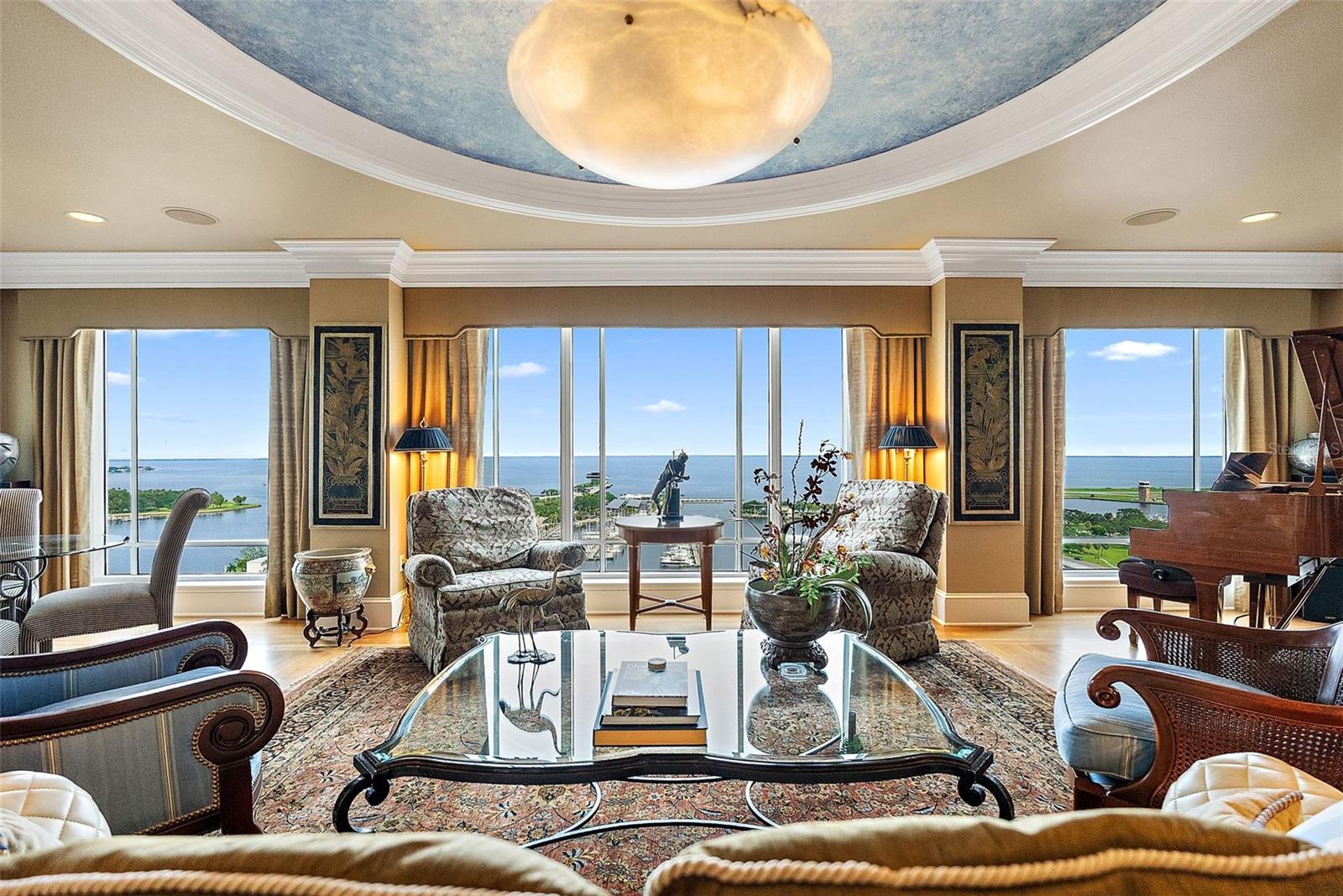 100 BEACH DR NE #1902