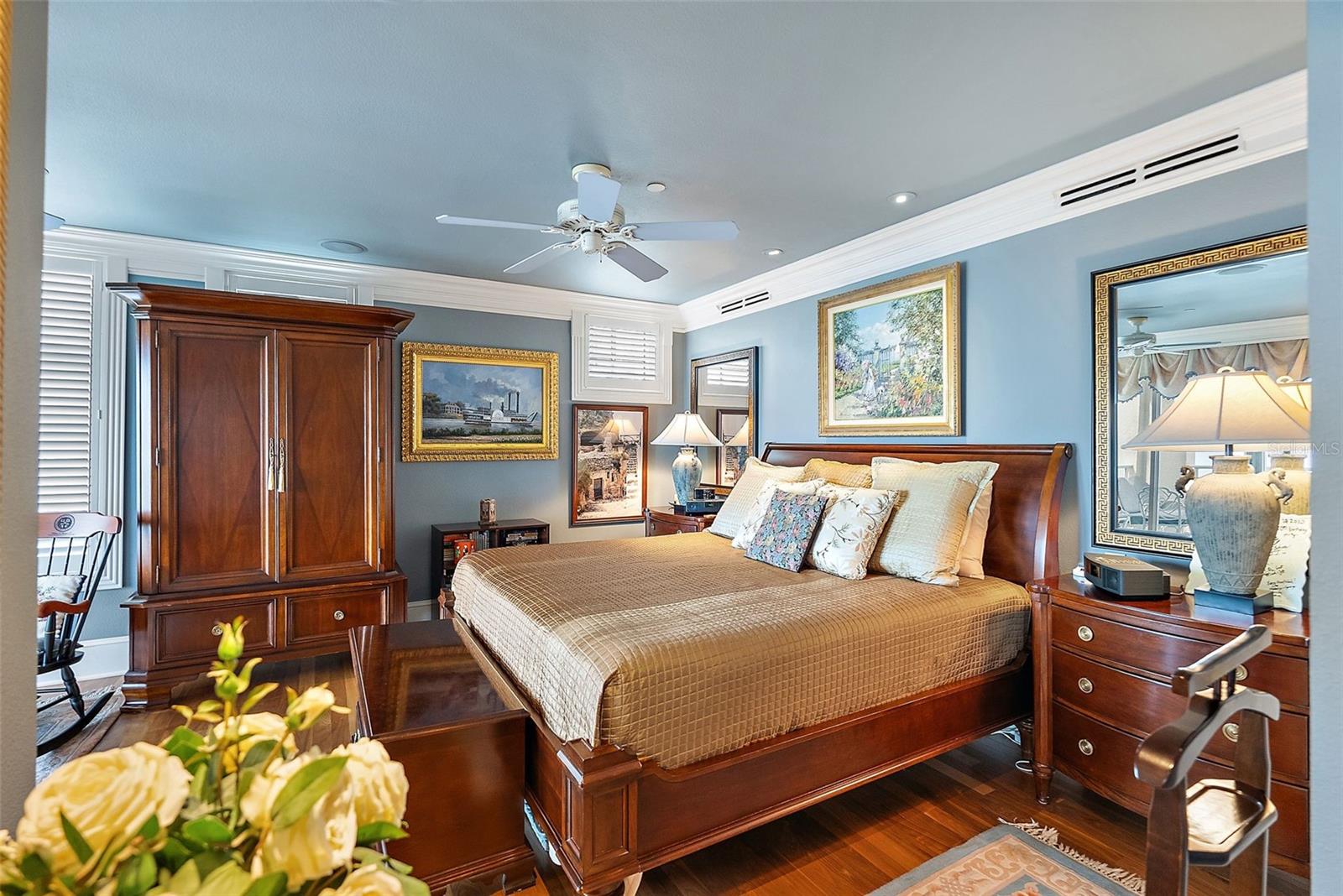 100 BEACH DR NE #1902