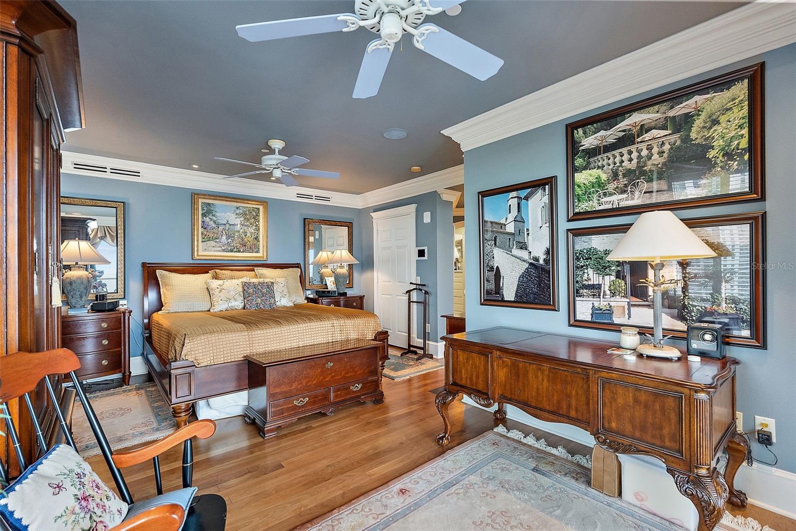 100 BEACH DR NE #1902