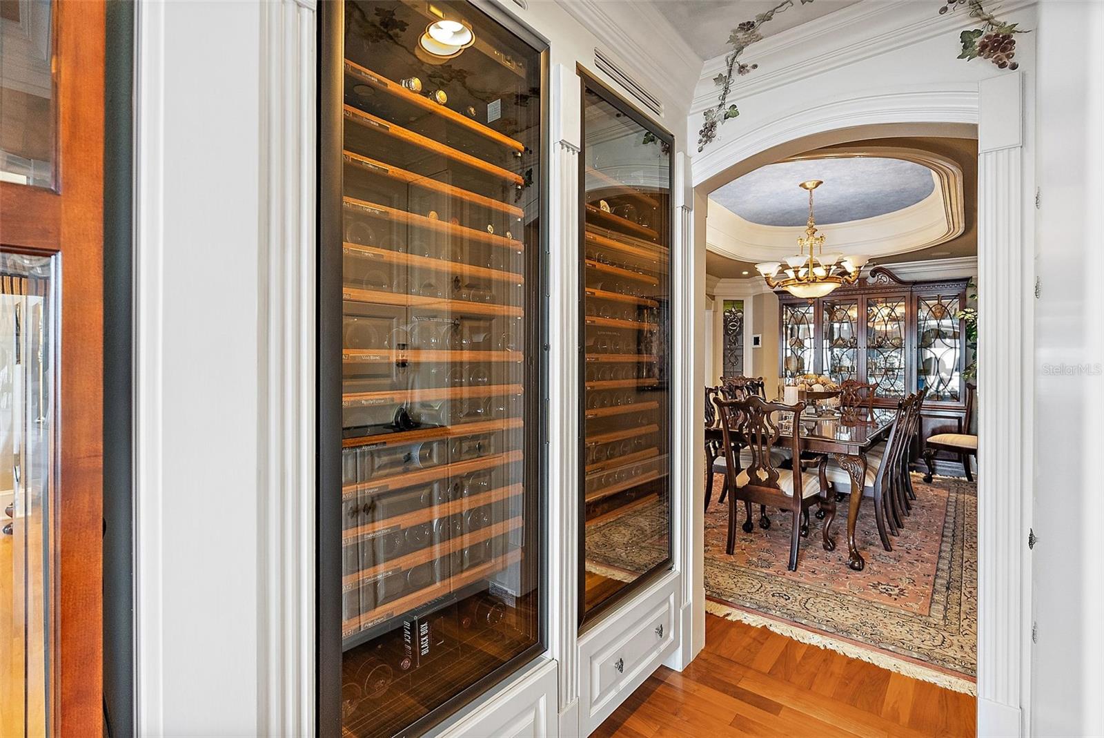 100 BEACH DR NE #1902