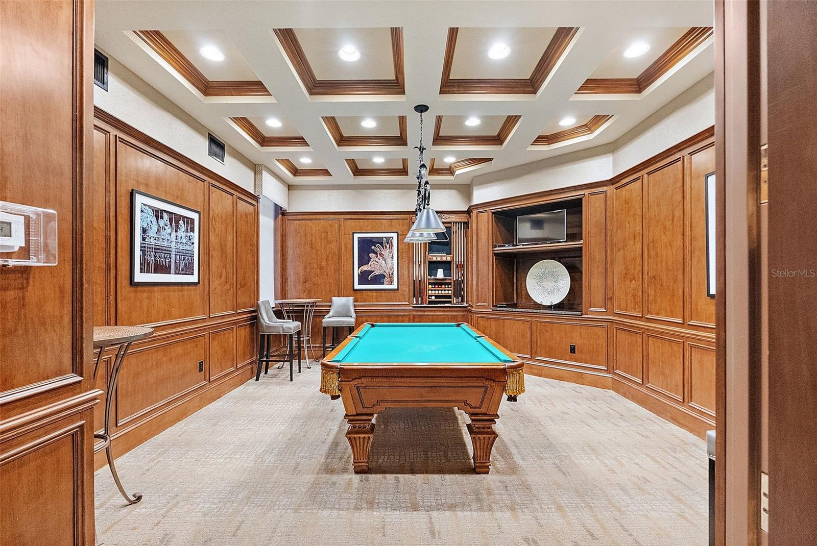 100 BEACH DR NE #1902