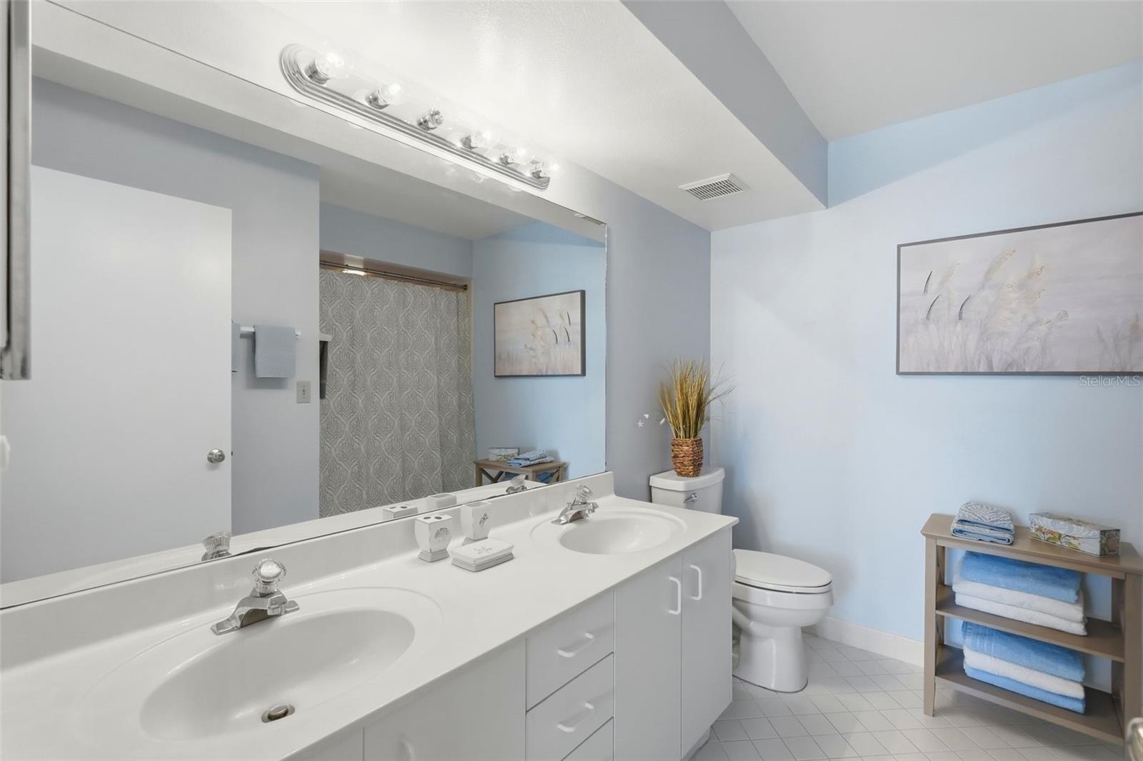 6021 BAHIA DEL MAR CIR #137
