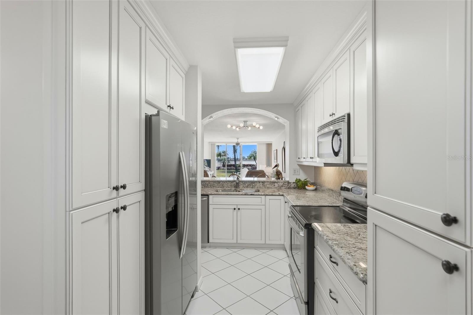 6021 BAHIA DEL MAR CIR #137