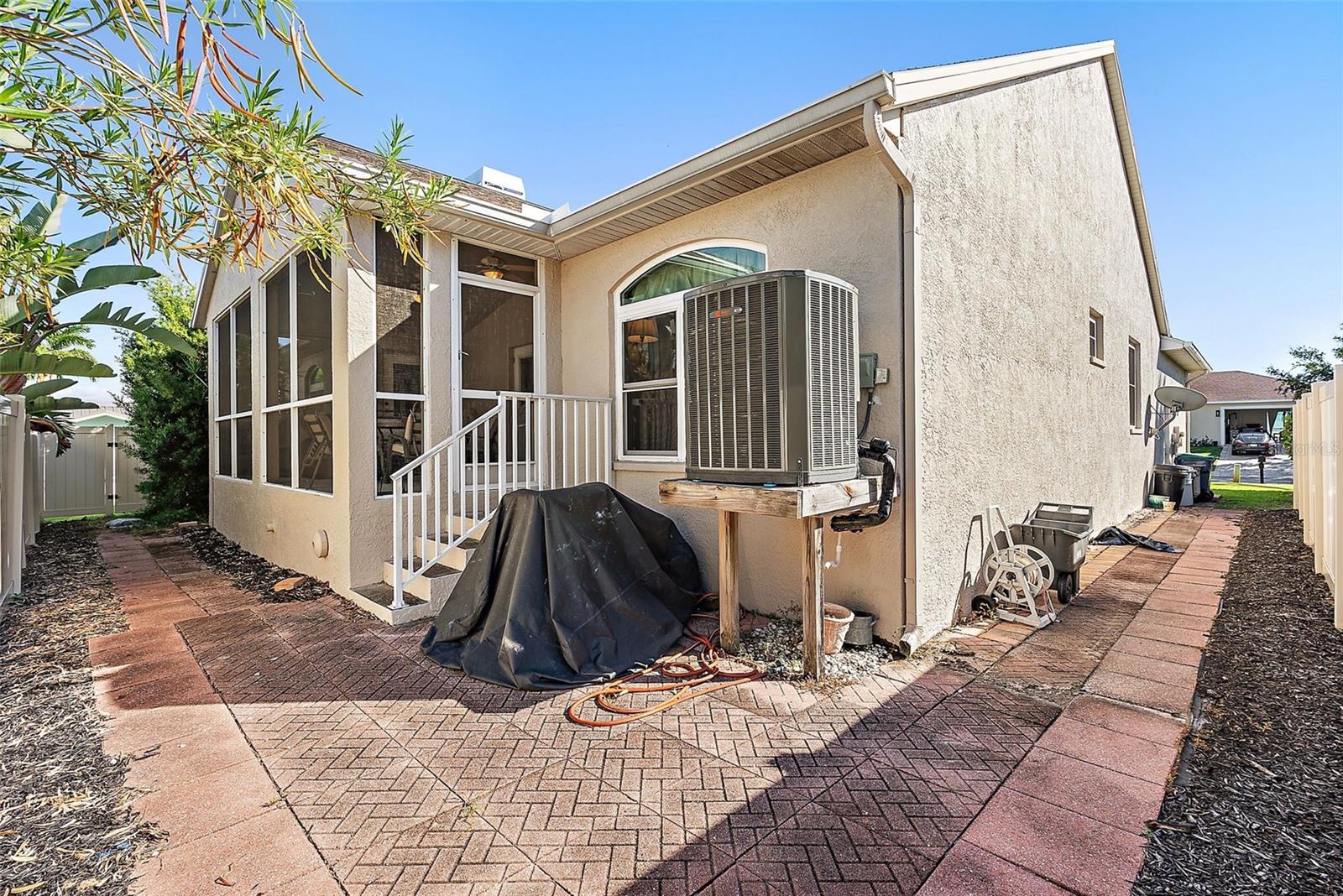 605 4TH ST W