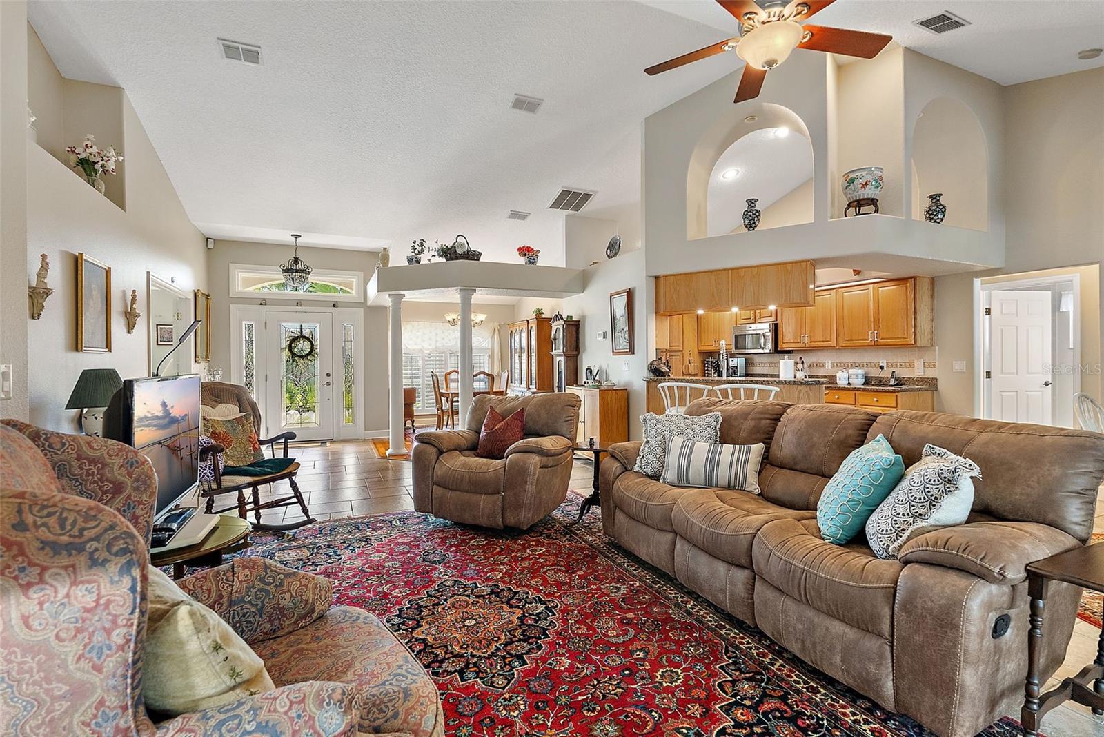 605 4TH ST W