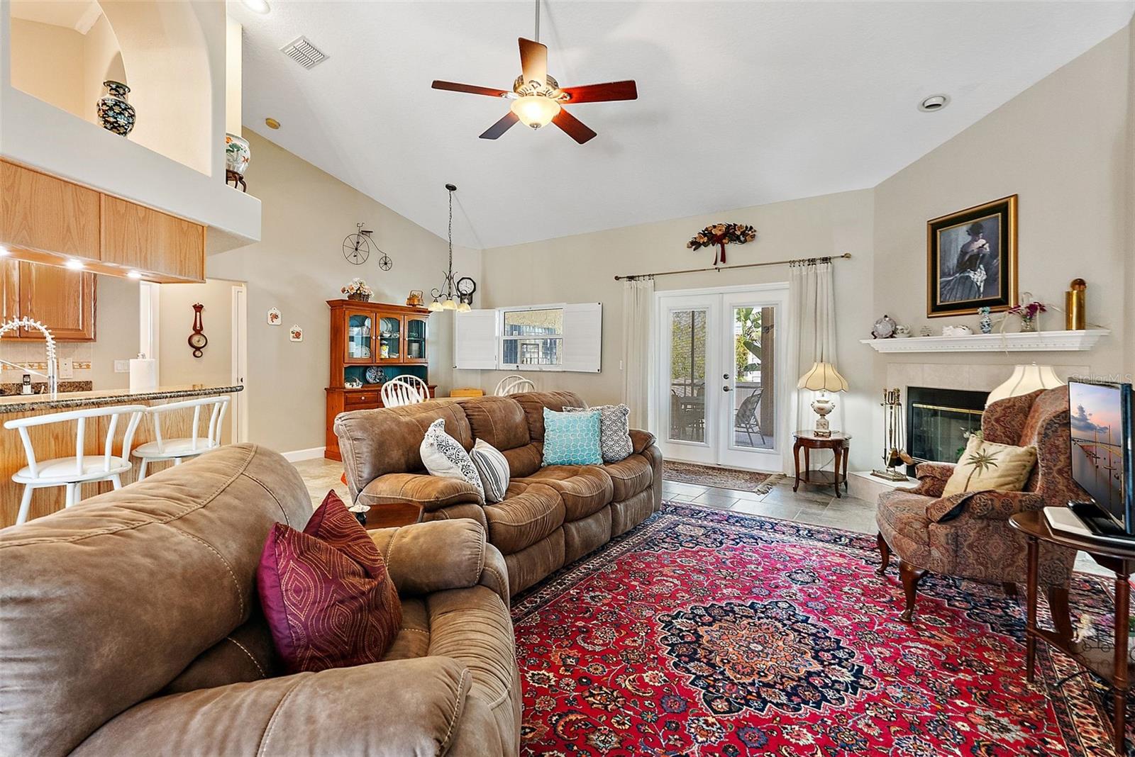 605 4TH ST W