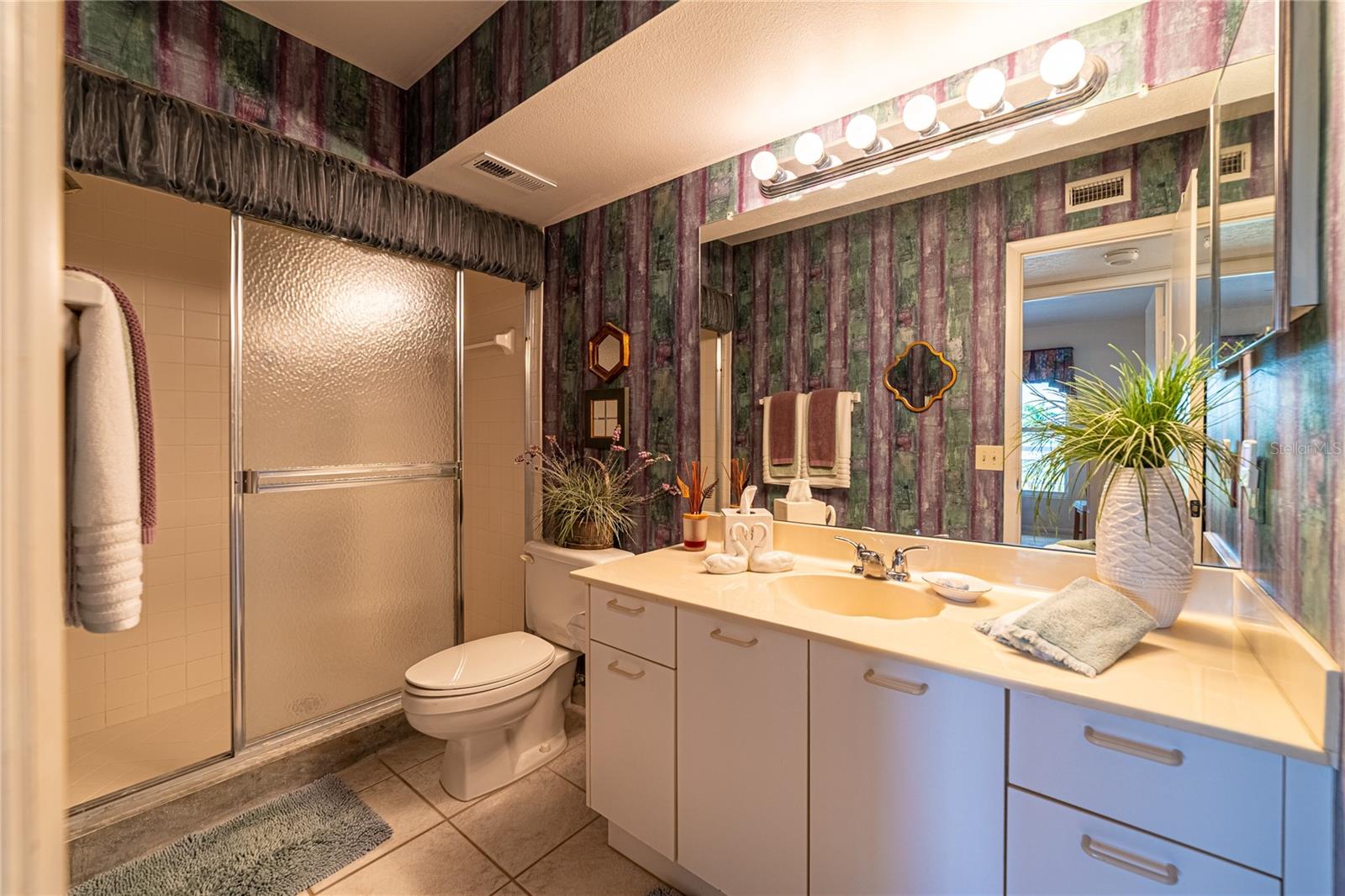 5701 BAHIA DEL MAR CIR #407