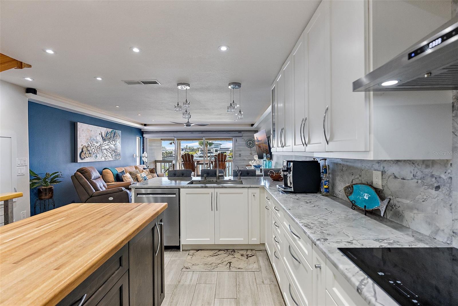 380 PINELLAS BAYWAY S. #E
