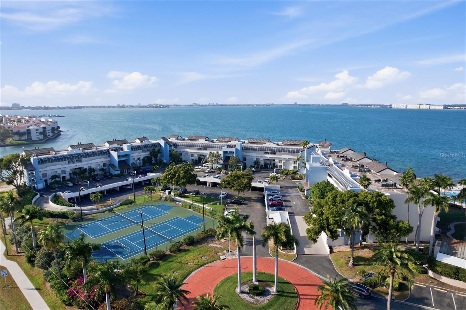 5279 ISLA KEY BLVD S #417