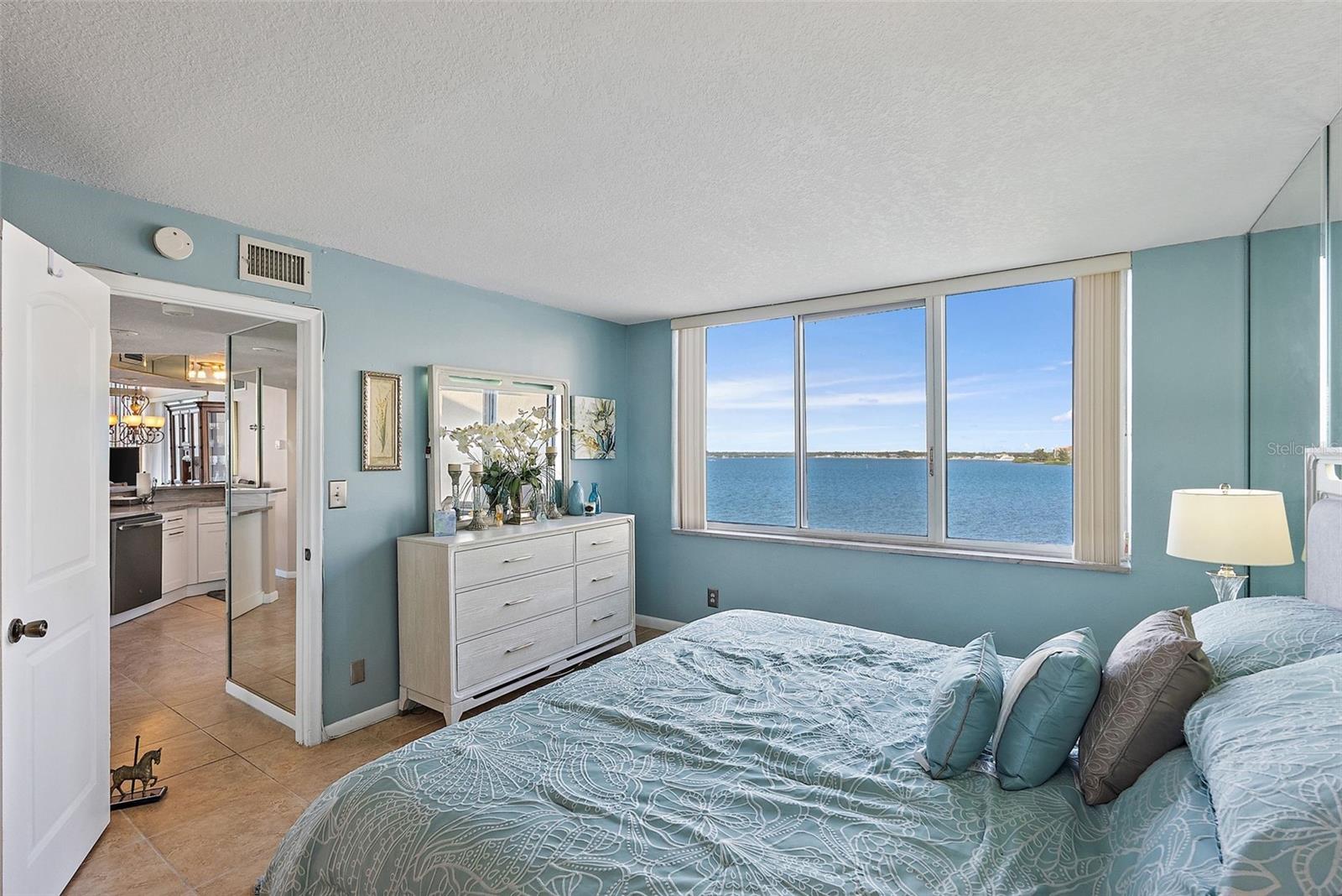 5279 ISLA KEY BLVD S #417