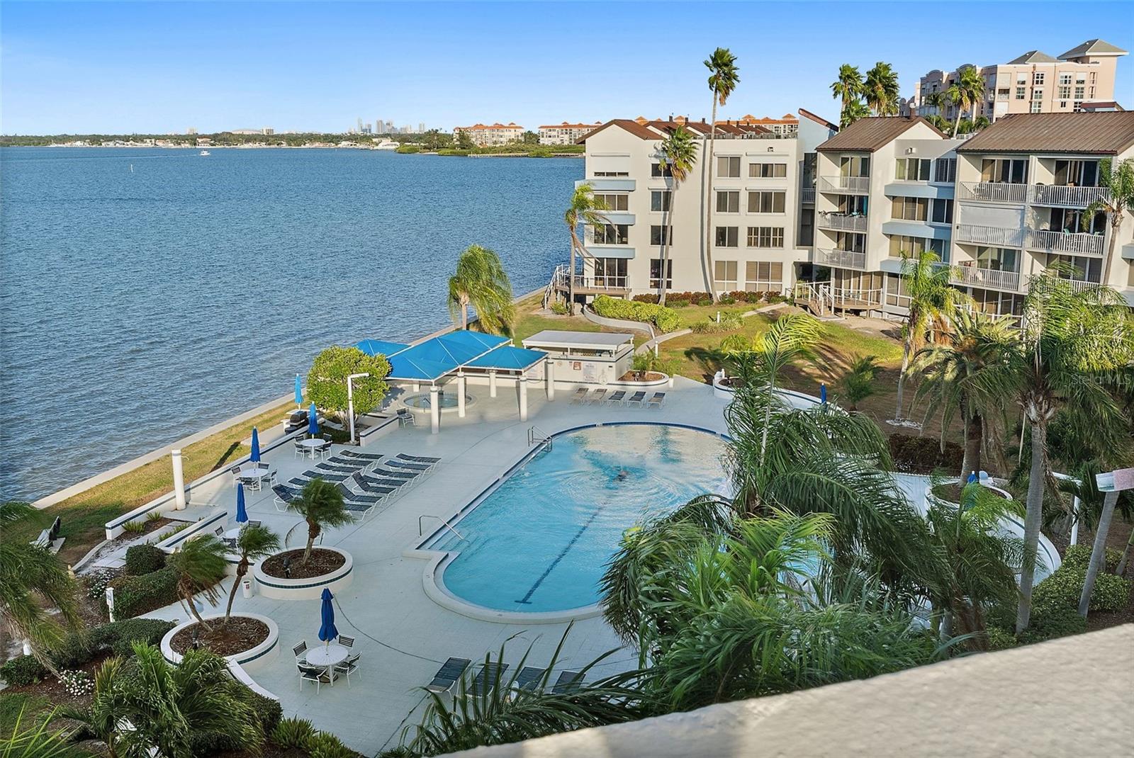 5279 ISLA KEY BLVD S #417