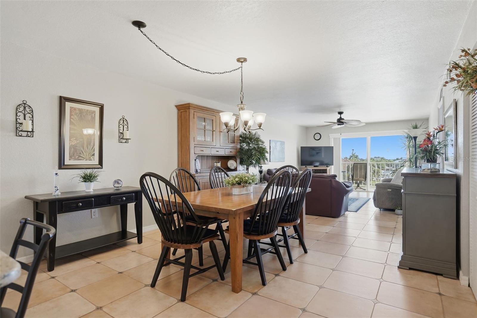719 PINELLAS BAYWAY S #305
